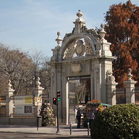 Cosy Apartment Prado Museum Madrid Esterno foto