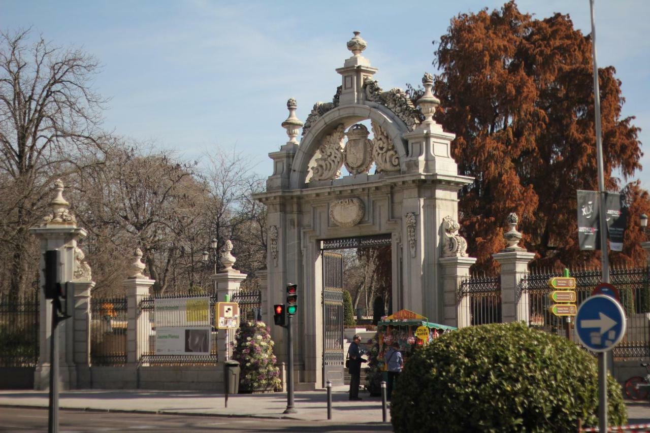 Cosy Apartment Prado Museum Madrid Esterno foto